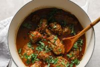 Authentic Chicken Salan Recipe: Traditional Pakistani Chicken Curry