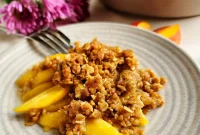 Homestyle Peach Crisp Recipe with Brown Sugar Topping
