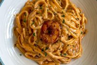 Creamy Garlic Shrimp Linguine Recipe for Dinner