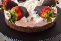 No-Bake Chocolate Strawberry Cheesecake Recipe for Summer