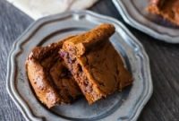 Paleo Gingerbread Blondies Recipe — Gingersnap-Spiced Bars