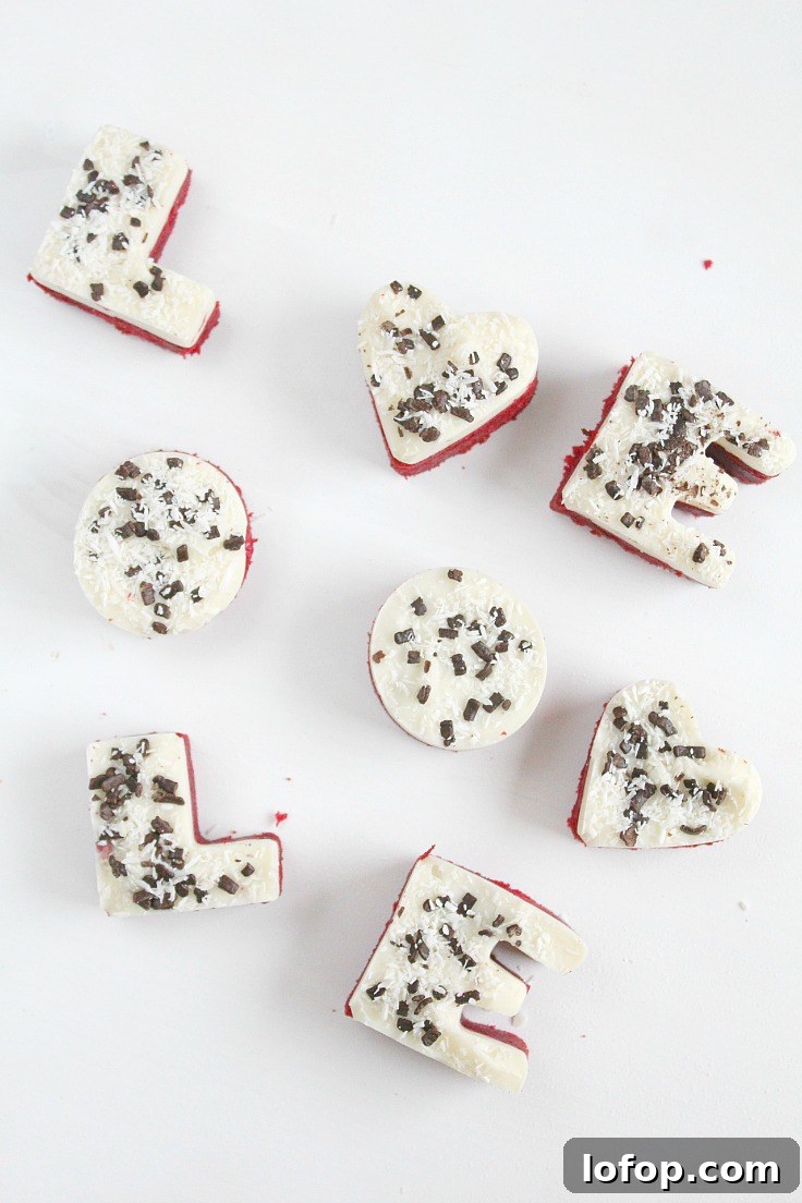 red cookies