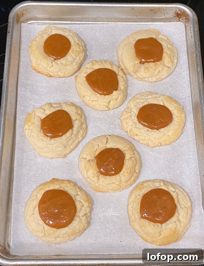 Vegan Twix-Style Cookies with Caramel and Chocolate 5 Vegan Twix Cookies