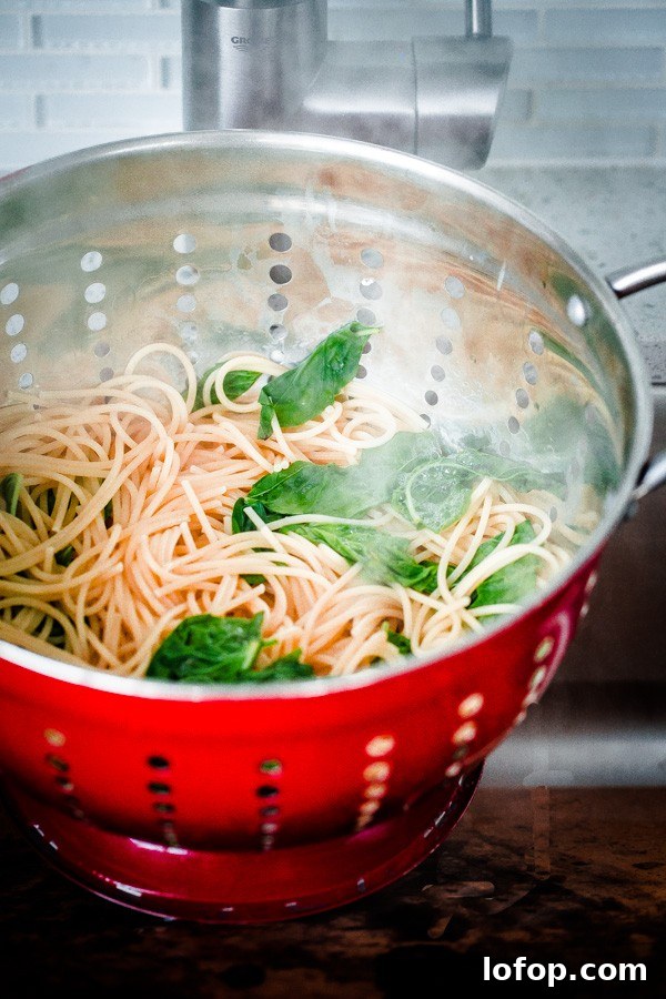 Cooked Spaghettini in Colander