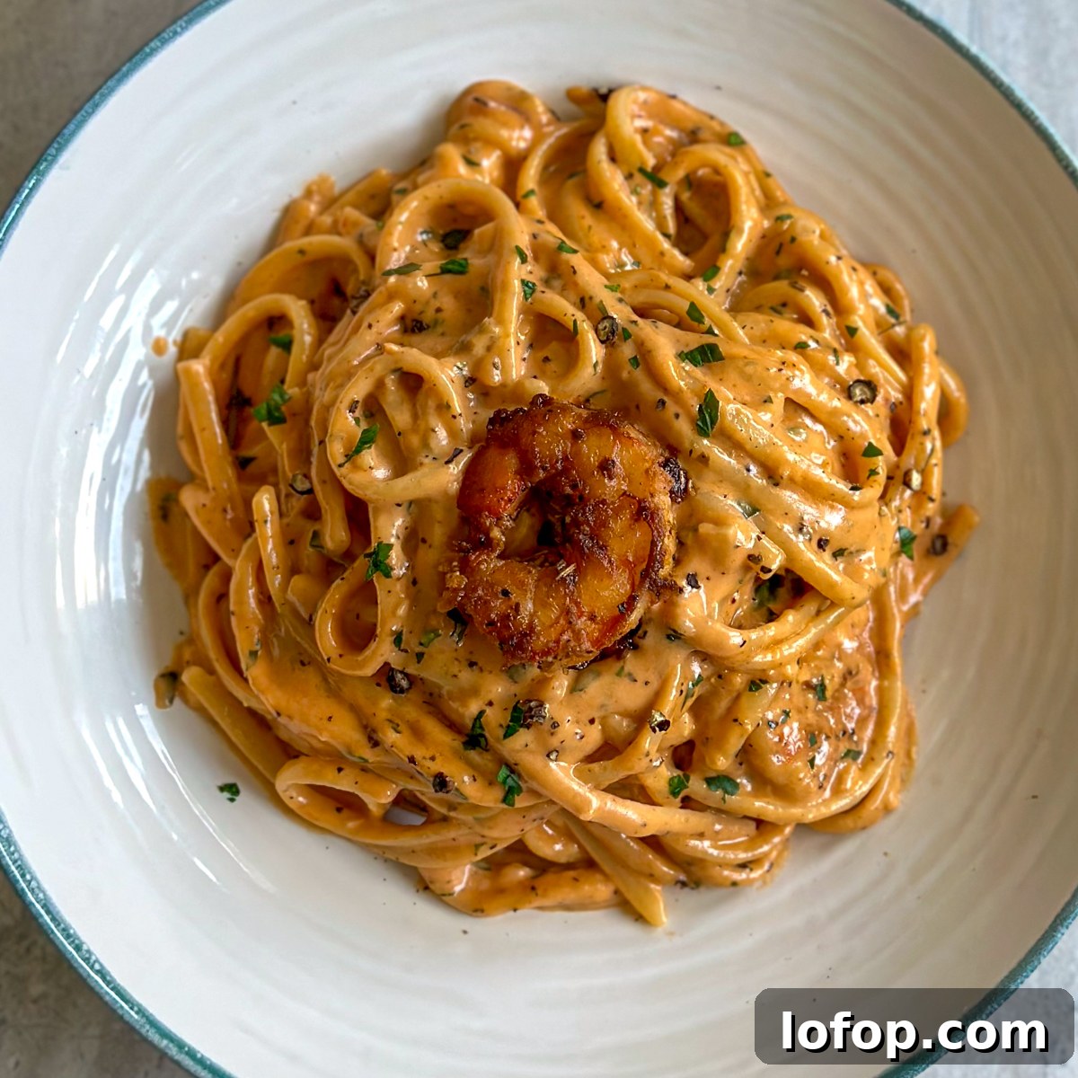 Creamy Garlic Shrimp Linguine Recipe for Dinner 16 Enjoy your delicious weeknight dinner!