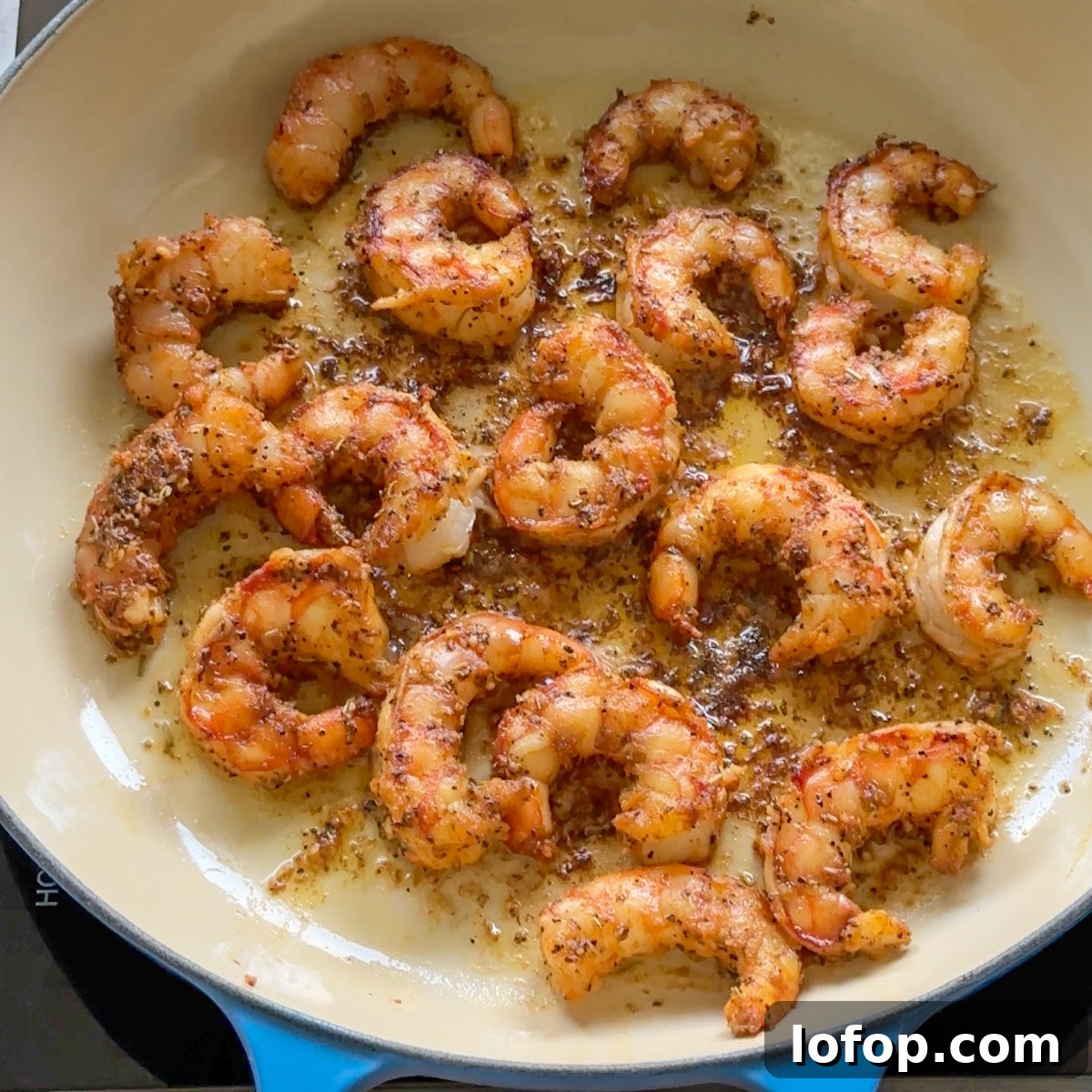 Creamy Garlic Shrimp Linguine Recipe for Dinner 4 Seasoned shrimp cooking