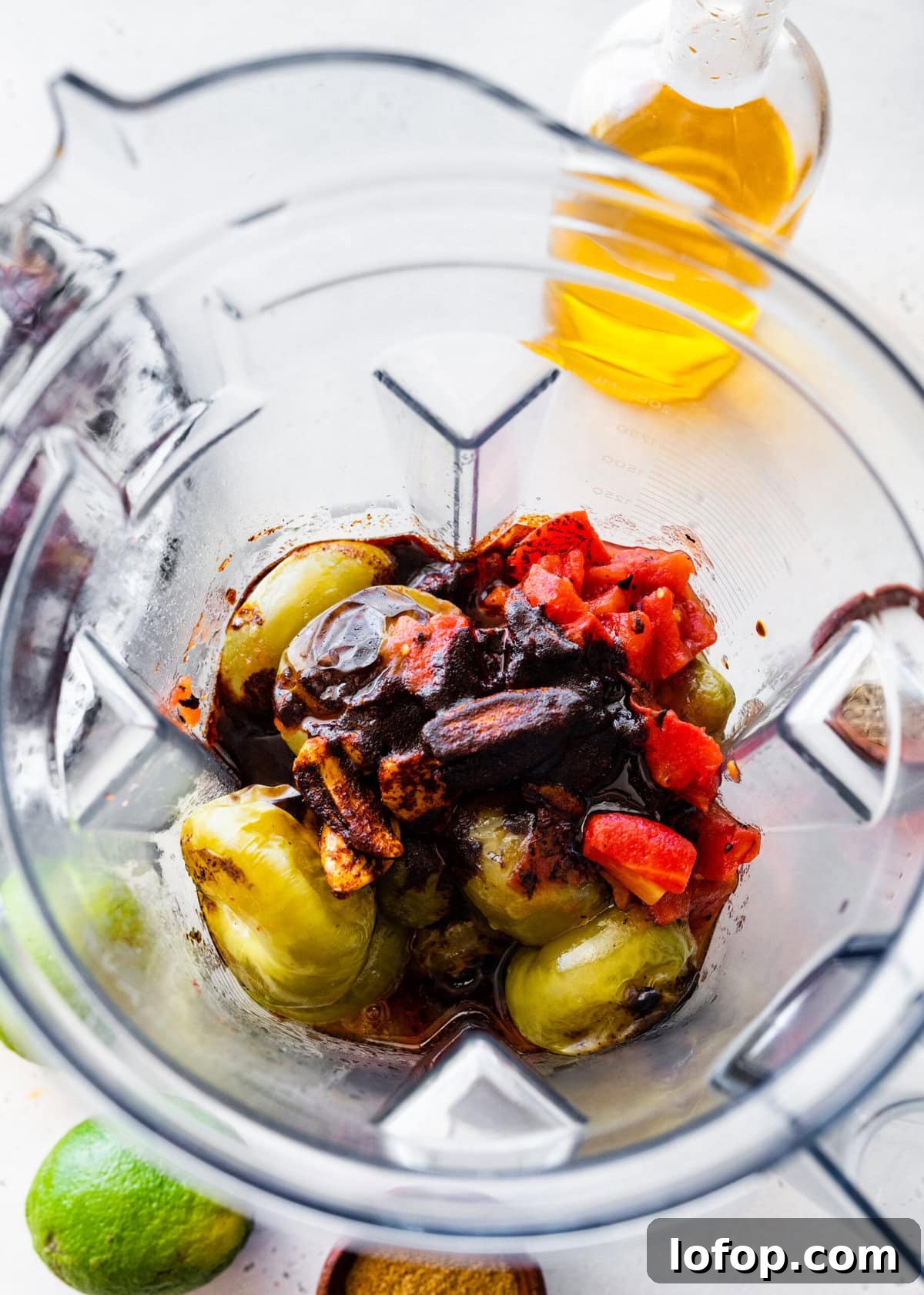 Copycat Chipotle Red Chili Salsa Recipe: Authentic Hot Salsa 9 How to make chipotle hot salsa- add all the ingredients to a blender and pulse until desired salsa consistency.