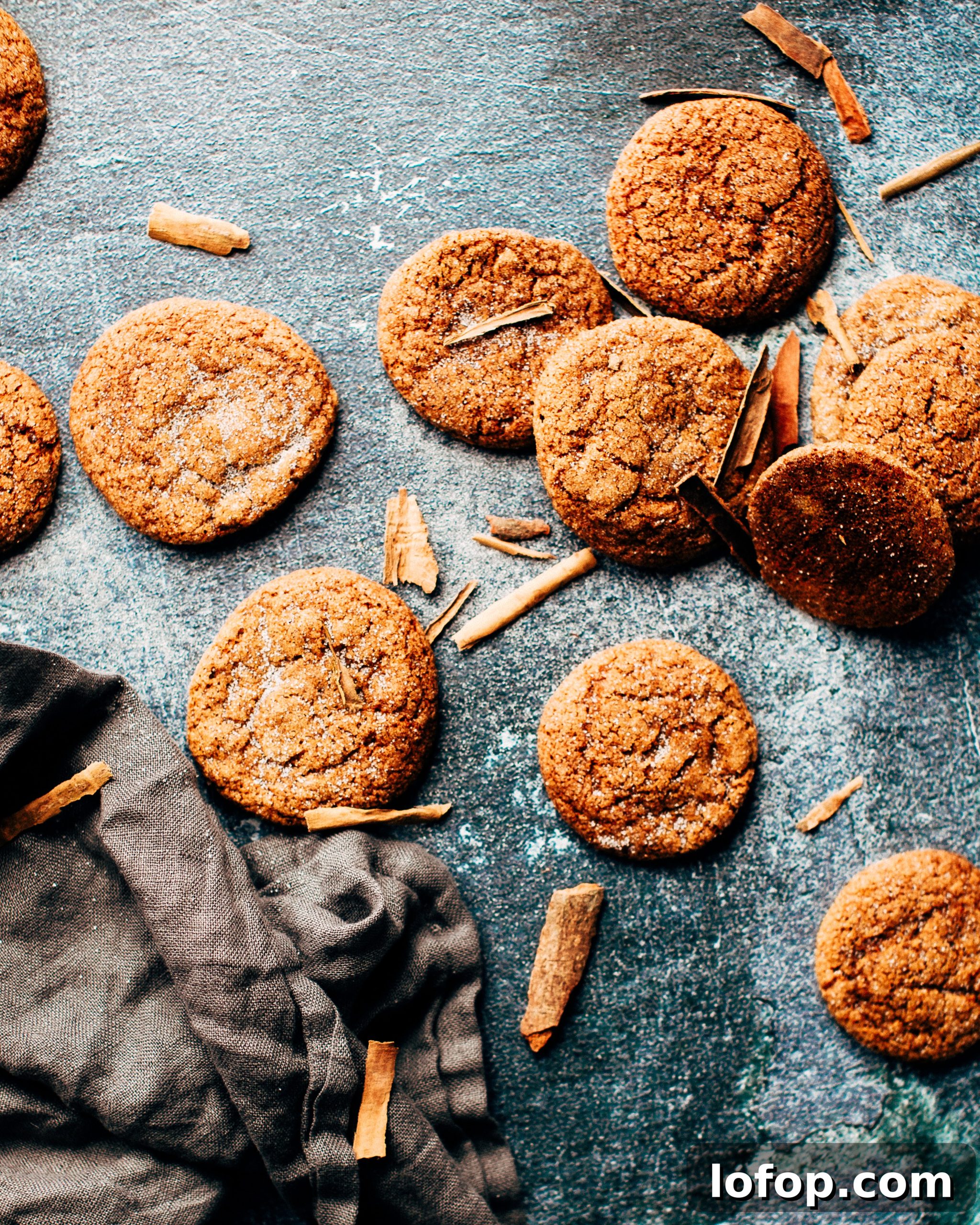 Soft and Chewy Apple Cinnamon Gingersnaps 3 img 397 2 scaled