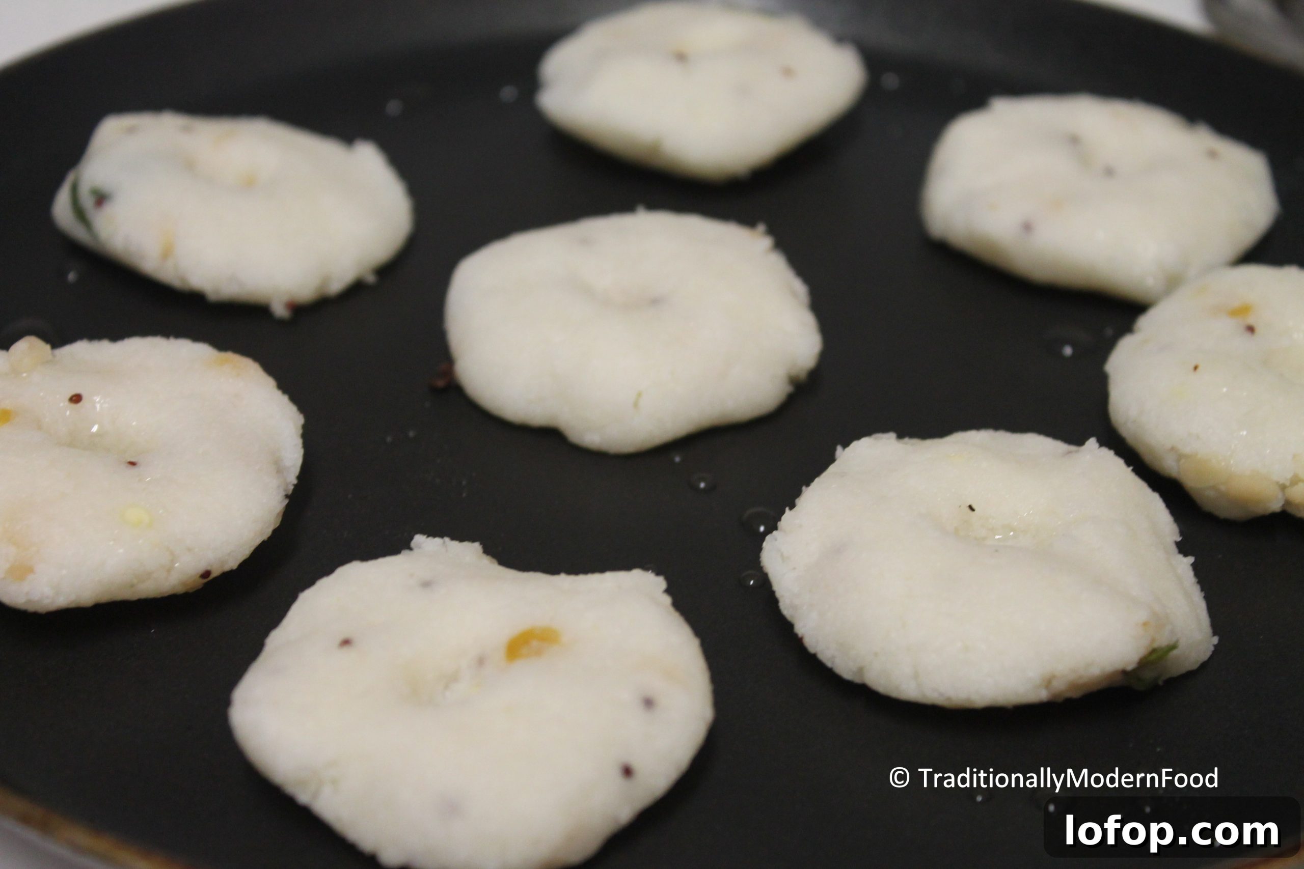 Arisi Kurunai Adai (Thavala Adai) Recipe – South Indian Rice and Coconut Pancake 3 Grilled Kurunai Adai