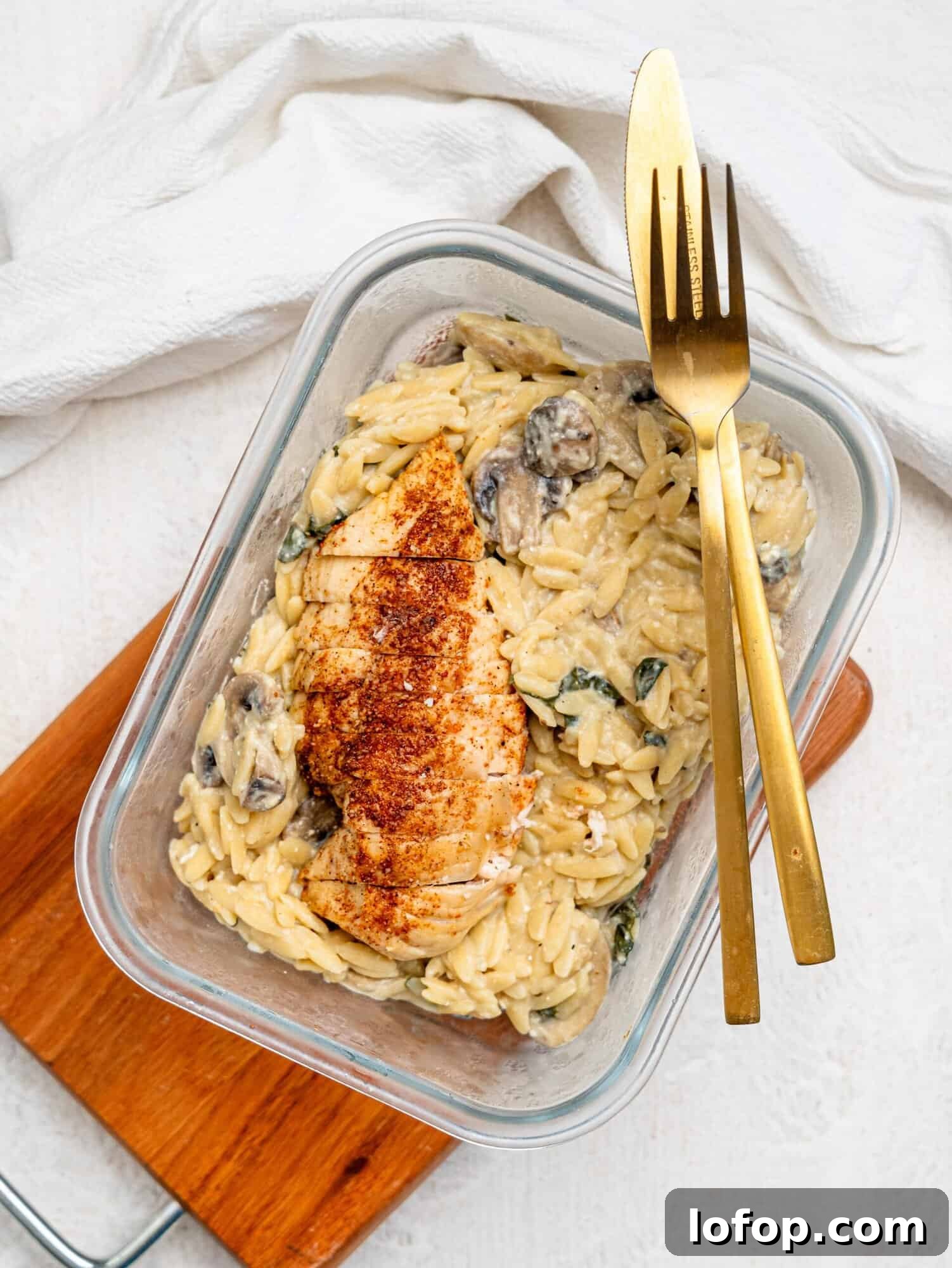 4-Day High-Protein Meal Prep Plan: 140+g Protein Daily 5 Meal prep creamy mushroom orzo with chicken.